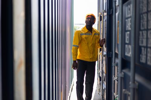 印尼擬全面禁止二手服裝進(jìn)口海關(guān)黑名單制度