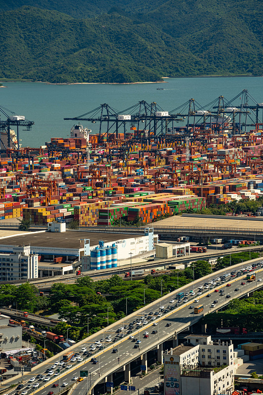 德國DHL恢復對美包裹運輸:暫停四周后重啟商業客戶服務,新增國際包裹選項DHL國際快遞 德國DHL恢復對美包裹運輸:暫停四周后重啟商業客戶服務,新增國際包裹選項DHL國際快遞