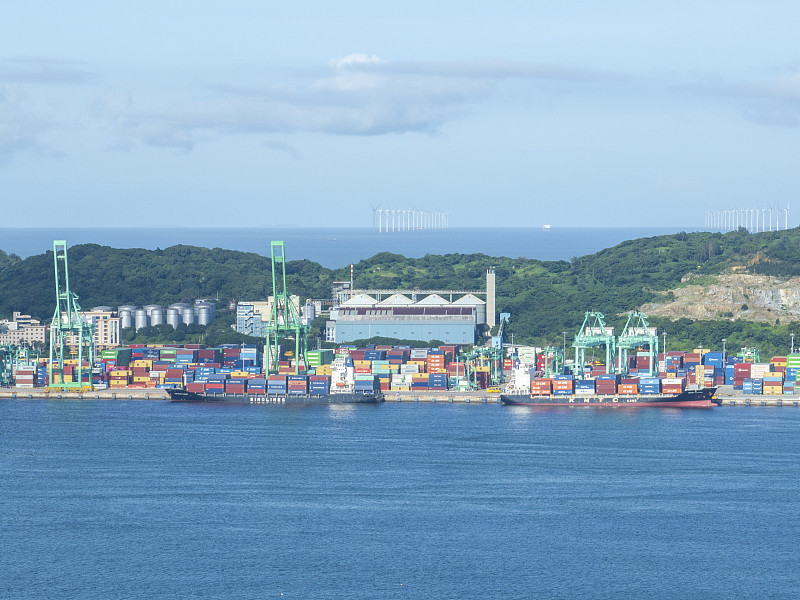 海關總署:機電產品占出口總值60.9%,汽車出口增長17.6%