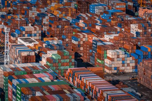 科技賦能現(xiàn)代物流從智能倉儲到鮮活送達的雙