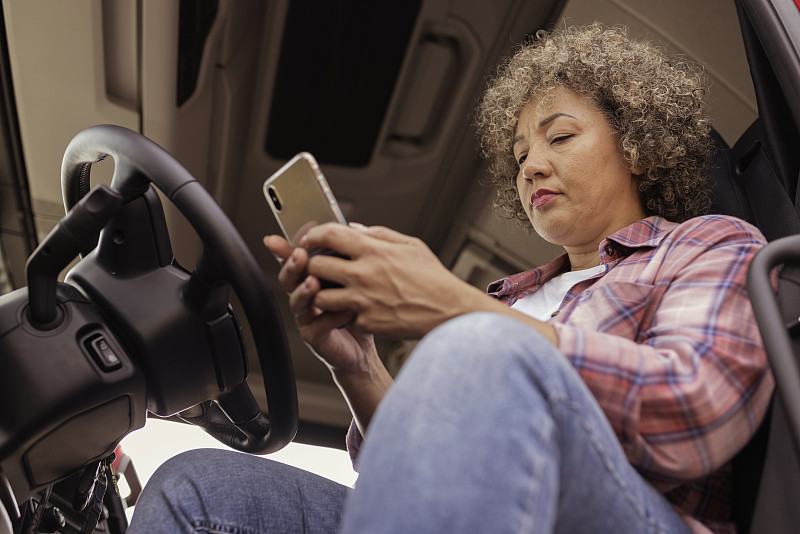 外媒：以軍攔截一枚胡塞武裝發射的導彈