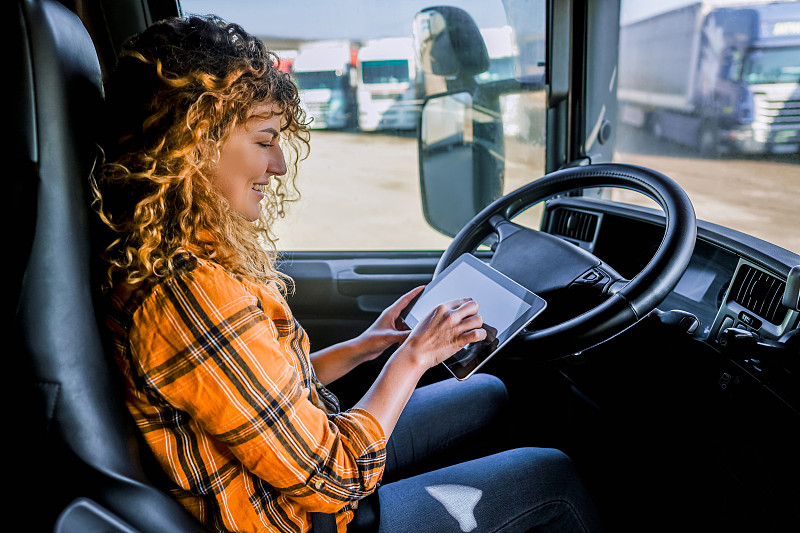 俄總統新聞秘書：俄代表團已飛赴伊斯坦布爾參加俄烏第三輪談判