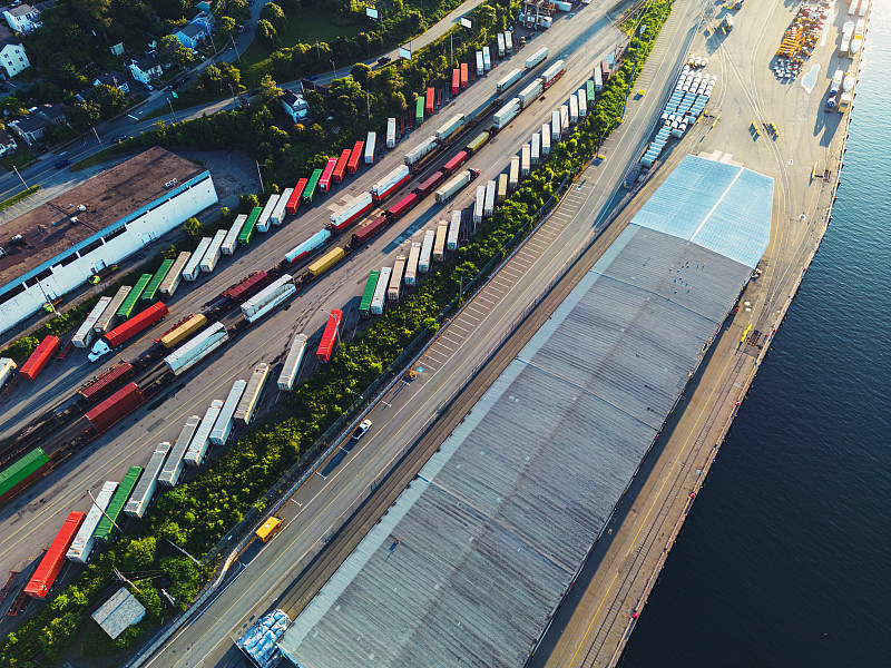 美國關稅倒逼貨主搶發出口，國際空運運費或持續上揚（航空貨運新聞資訊）