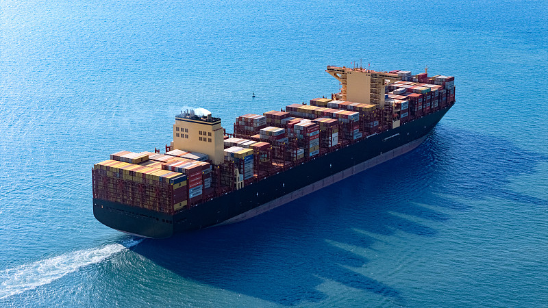 特朗普推遲提高關稅，并威脅要征收200%的醫藥稅