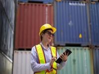 警鐘敲響：中國船廠2025上半年新造船訂單驟降18%（國際海運新聞資訊）