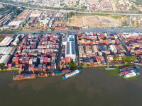 貨品入耳式耳機(jī)經(jīng)淮安市采納海運(yùn)運(yùn)輸?shù)竭_(dá)埃及——錫瓦