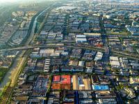 從中國發國際物流到英國，是按照實際重量計費還是體積重量計費？