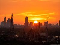 從中央政治局會議看2025年經濟工作新動向