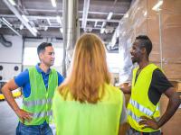 物品異型棒從上海市選用輪船貨運抵到阿曼