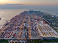 全國首艘氫電拖輪在青島港入列