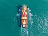 貨品書桌/書柜/辦公桌椅經(jīng)杭州市采取空運(yùn)運(yùn)送抵到歐美