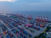 回應馬斯克成立新政黨 特朗普：荒謬，他在過去五周徹底脫軌