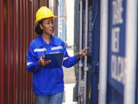 我國產業轉型升級態勢良好，中國外貿穩中提質