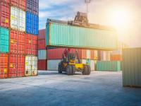 又一港口上半年集裝箱吞吐量突破100萬標箱