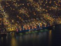 貨品泡芙經(jīng)東莞市選取輪船配送抵達(dá)韓國