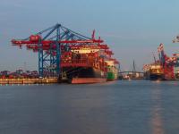 圓通速遞千臺乘龍快遞運輸車正式投入運營