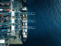 巨型汽車運輸船首航蘇伊士運河：國際海運界見證歷史性時刻